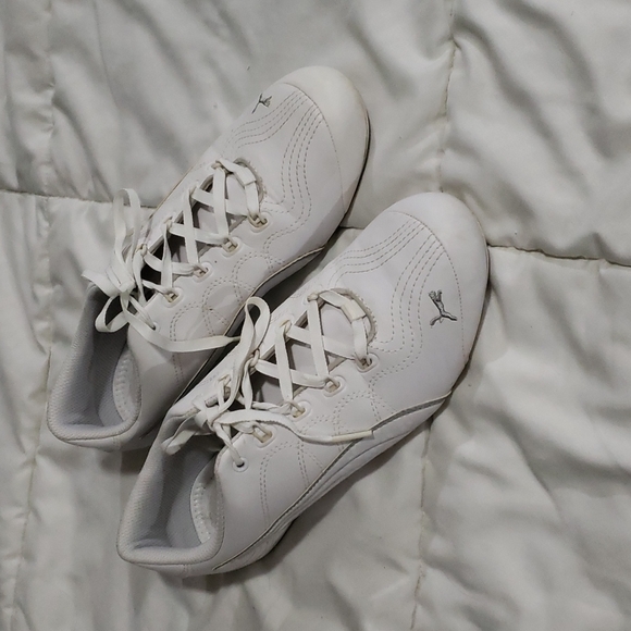 Puma Shoes Puma Gym Shoes 8 Poshmark